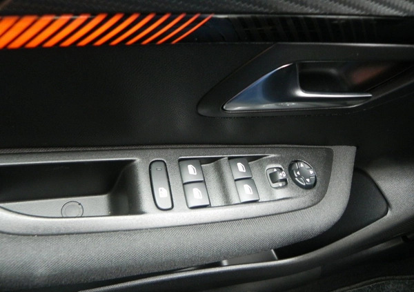 Peugeot 208 cena 55900 przebieg: 18500, rok produkcji 2020 z Rzeszów małe 301